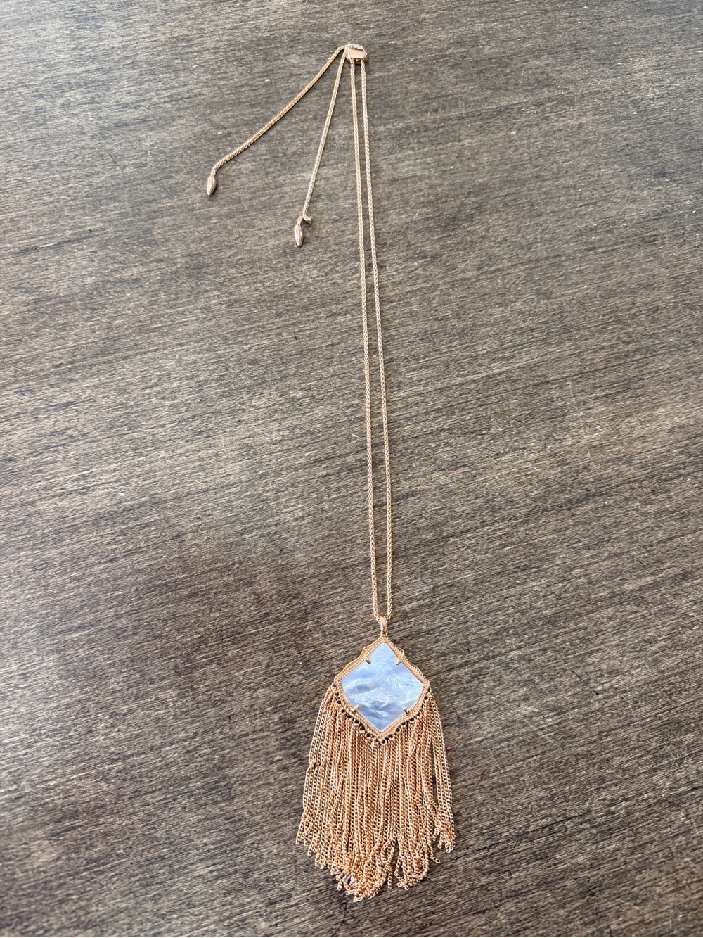 Kendra Scott Kingston long Pendant Fringe Necklace with Stone
